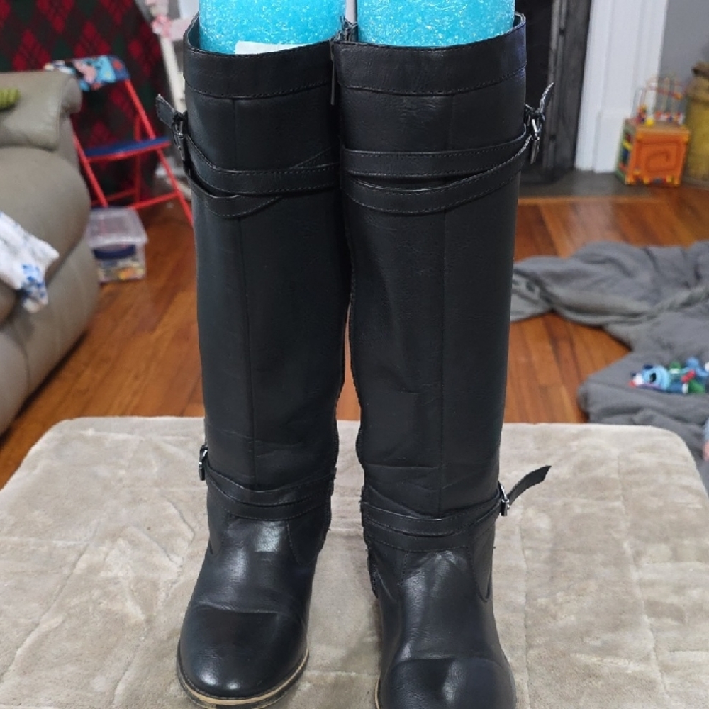 Kenneth Cole Downtown Straps Girls Tall Boots Black Zips Buckle Accents Sz 4 EUC